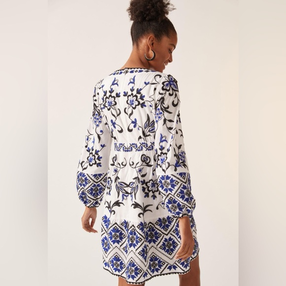 Anthropologie | Sweetheart Embroidered White and Blue Mini Dress - Picture 4 of 9